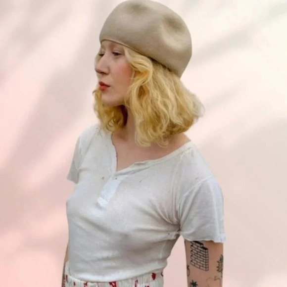 BROOKES BOSWELL RUBIN HAT Wool Beret Structured Hat Mocha Mousse Brown